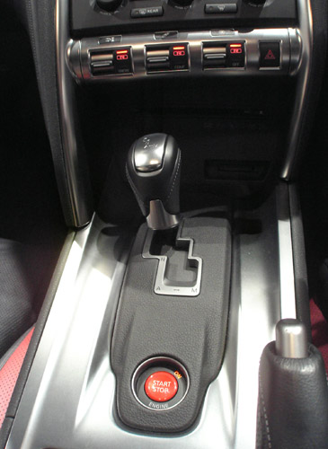 nissan-gtr-12.jpg