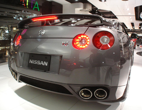 nissan-gtr-17.jpg