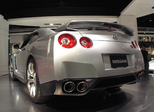 nissan-gtr-2.jpg
